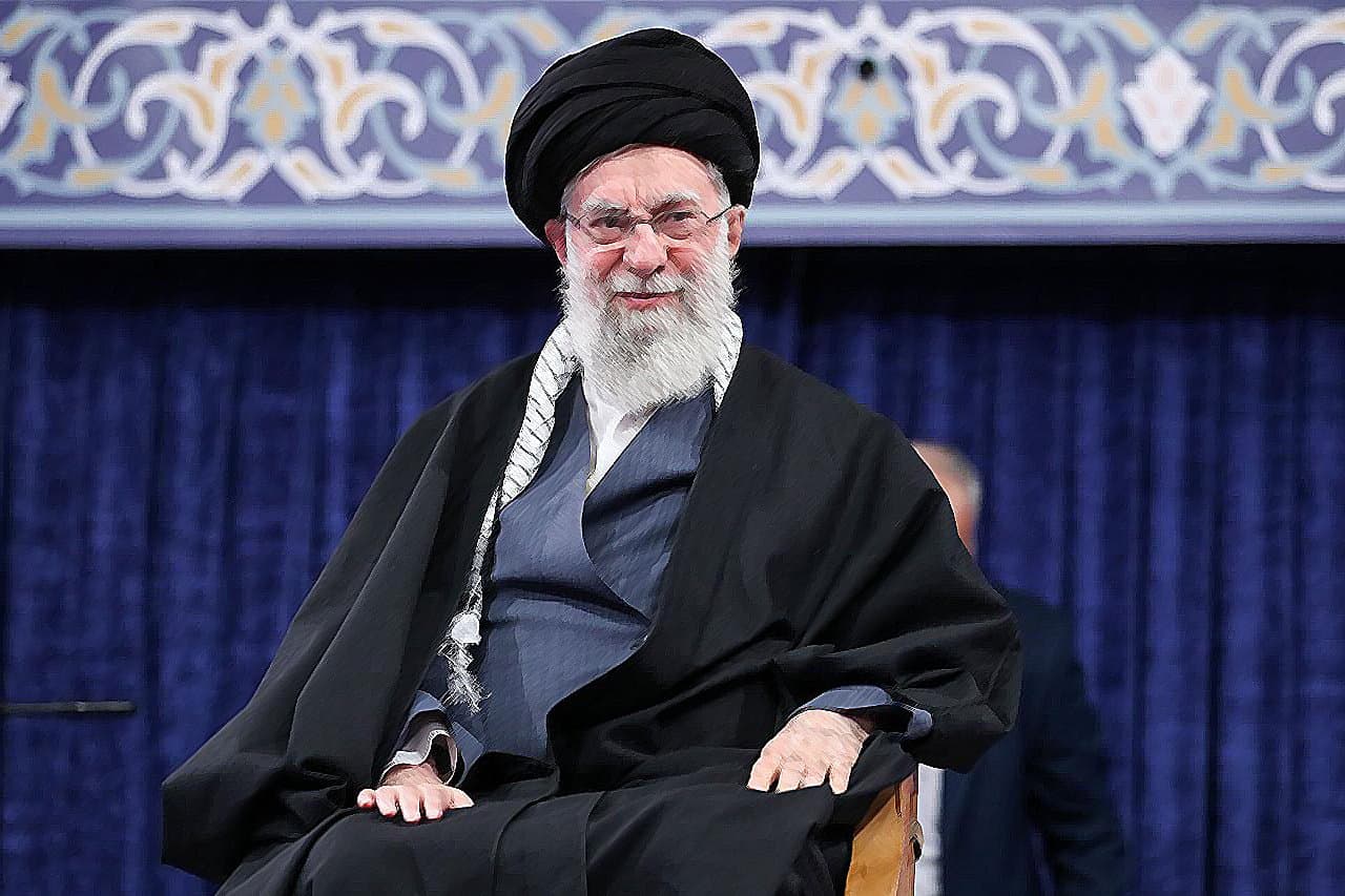 Ali Khamenei e o fim de uma era no Irão: implicações políticas e económicas de uma transição sensível